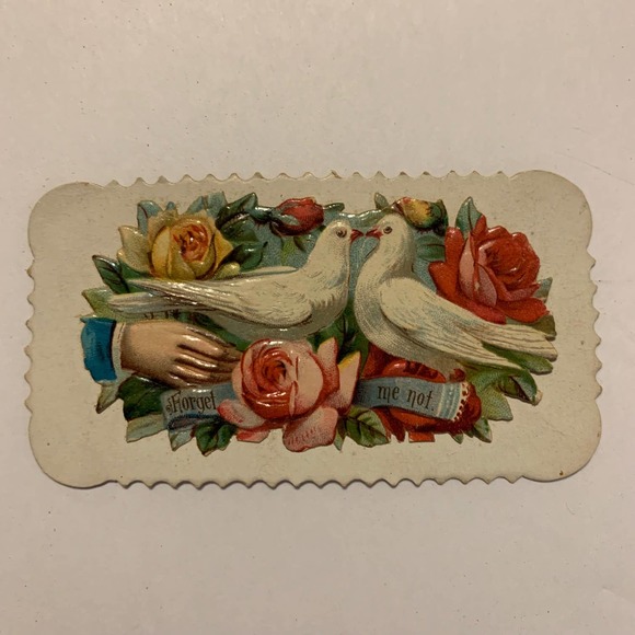 Vintage Cards Embossed Design Shaped Edges Small Set of 3 - Picture 4 of 7